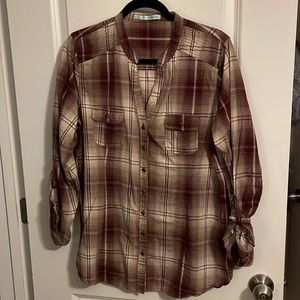 Maurices cabin plaid long sleeve shirt.